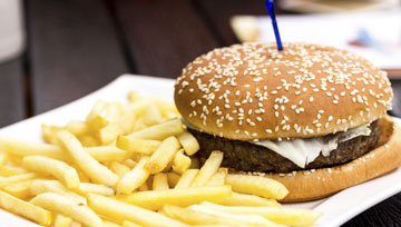 Hamburger und Empanadas